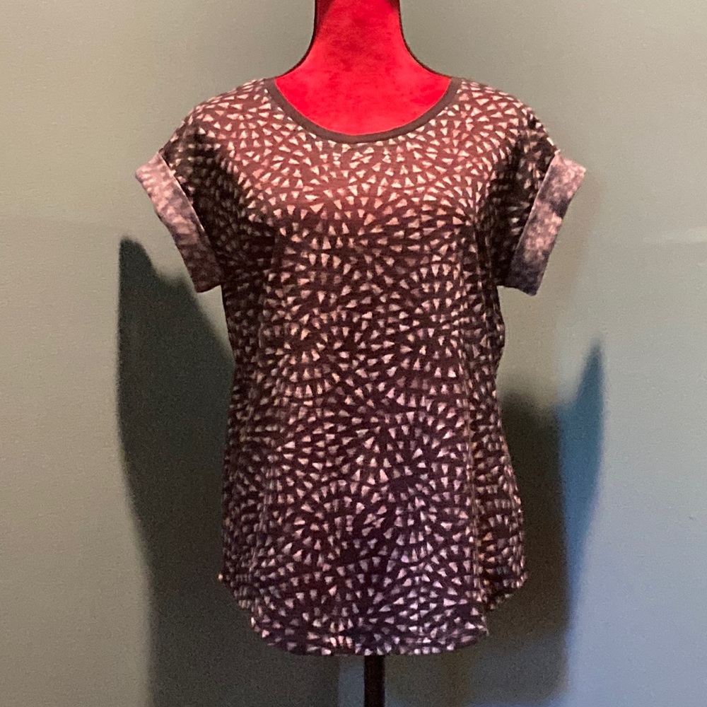 Mossimo Black and Gray Top Size Medium